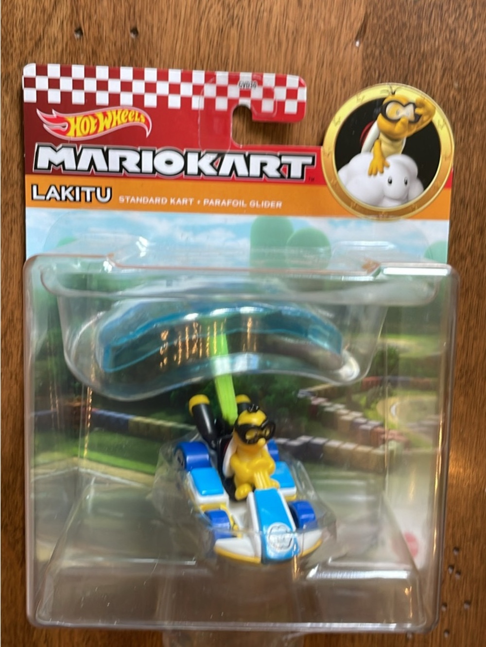 RARE Hot Wheels MarioKart Lakitu Standard Kart with Parafoil Glider